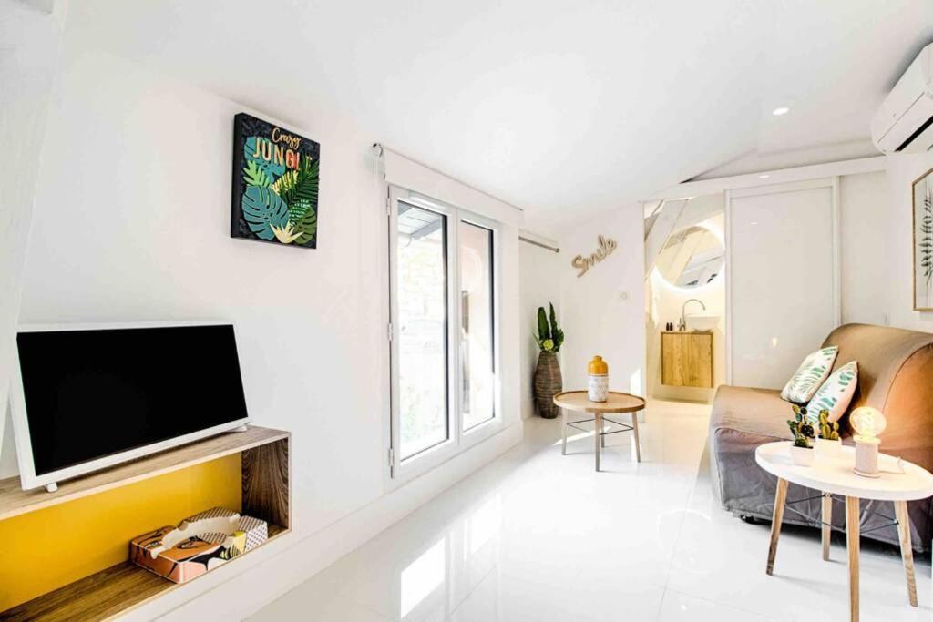 New Design Studio Walking To The Beach And Shops Apartment *